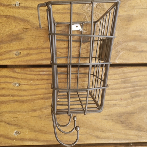 Hobby Lobby Accents Hobby Lobby Wire Baskets Nwot Poshmark